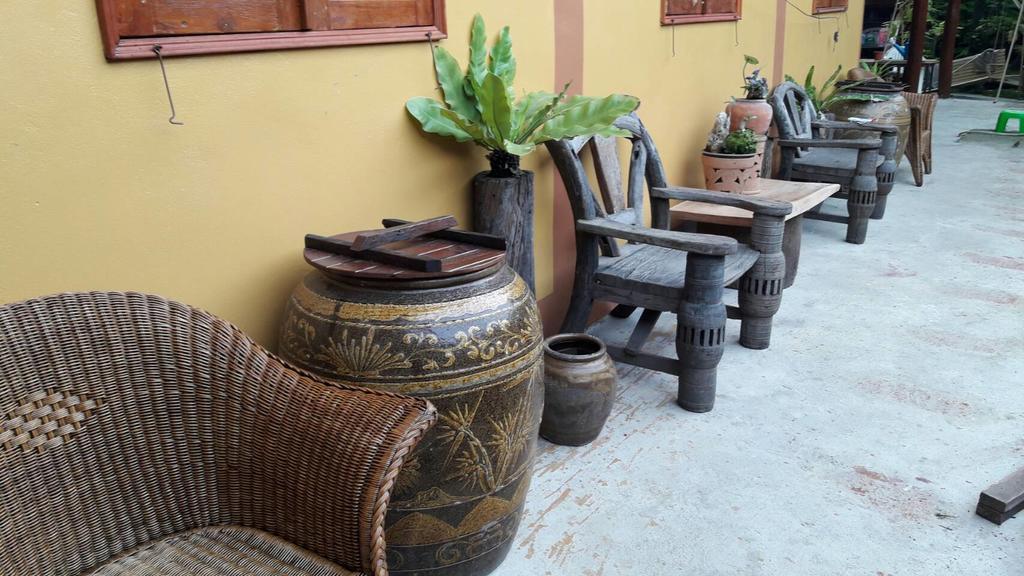 Fahsai Antique Homestay Near Brt Bangkok