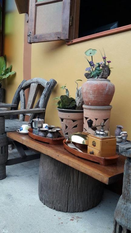 Fahsai Antique Homestay Near Brt *